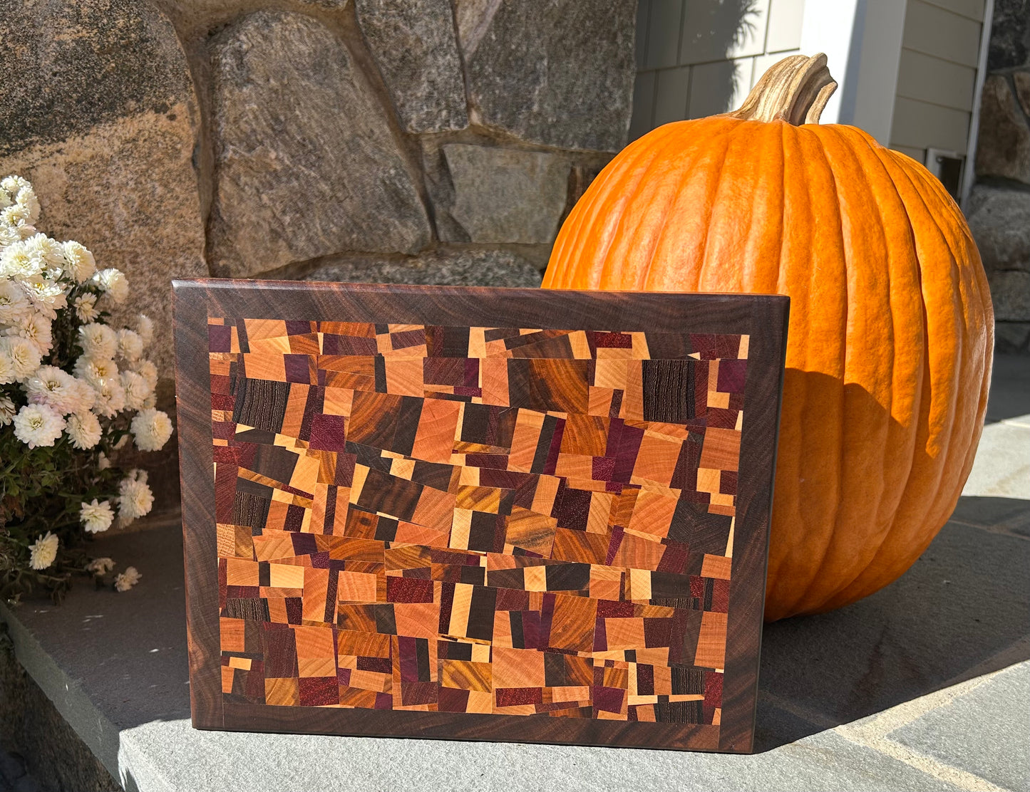 Small Chaotic Pattern End Grain Board