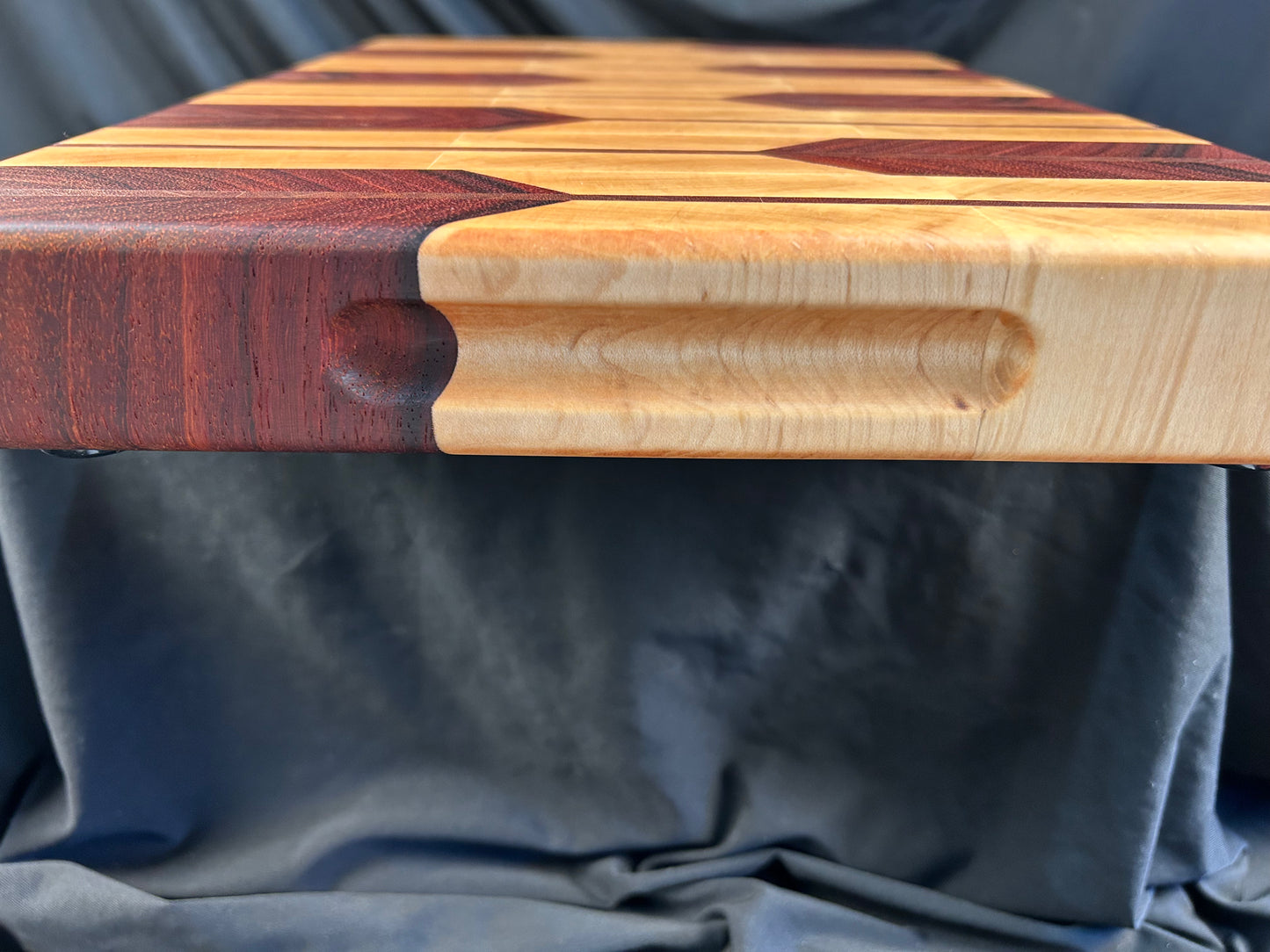 Maple and Padauk Arrow Pattern End Grain Cutting Board