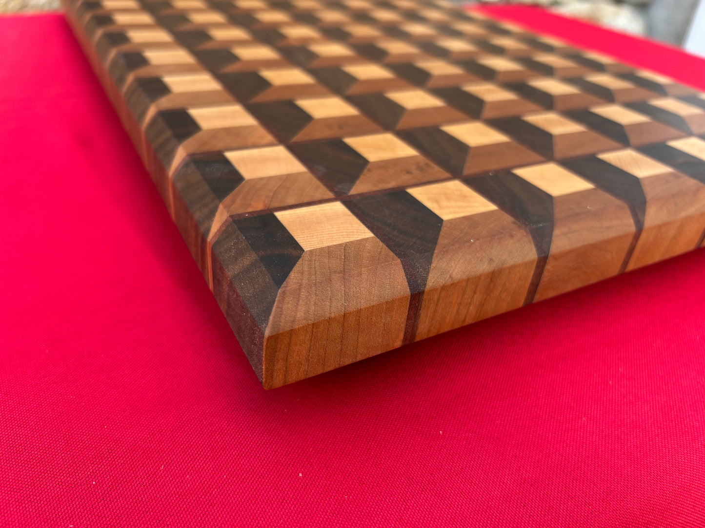 3-D Waffle Pattern End Grain Cutting Board