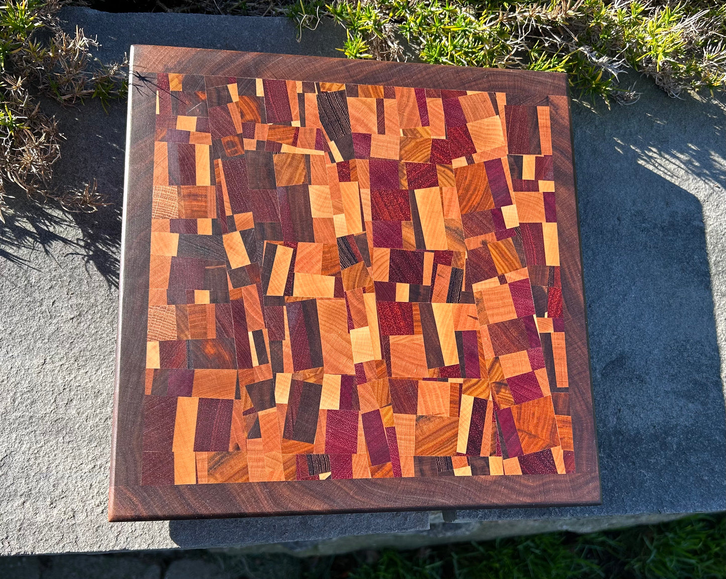 Medium Chaotic Pattern End Grain Board