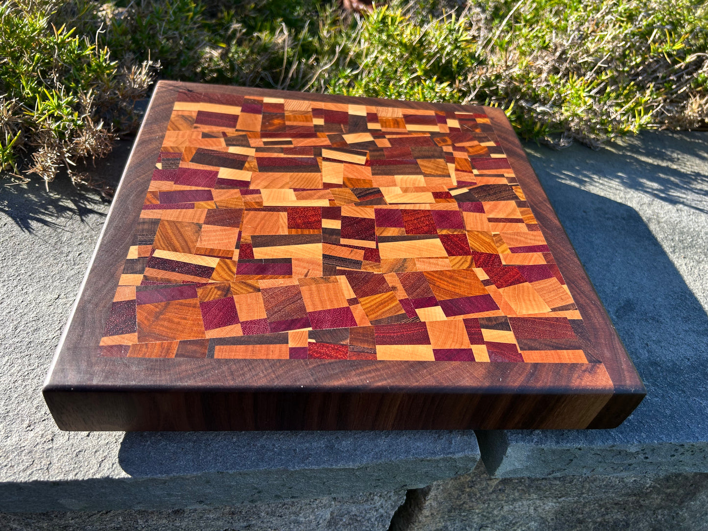 Medium Chaotic Pattern End Grain Board