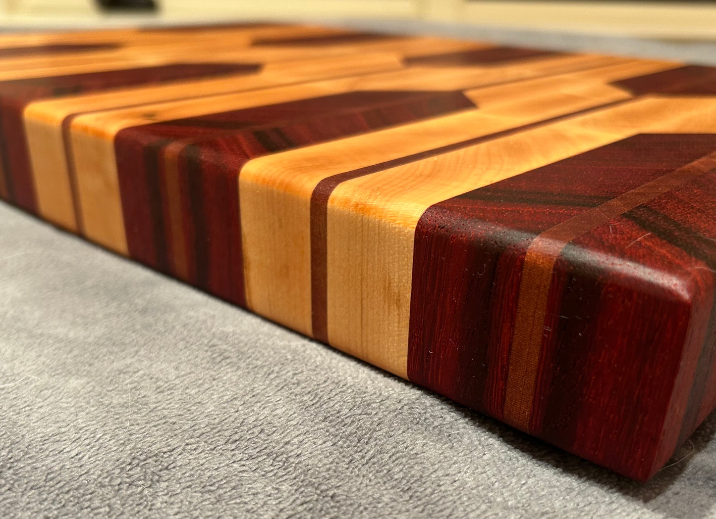 Padauk Arrows End Grain Board