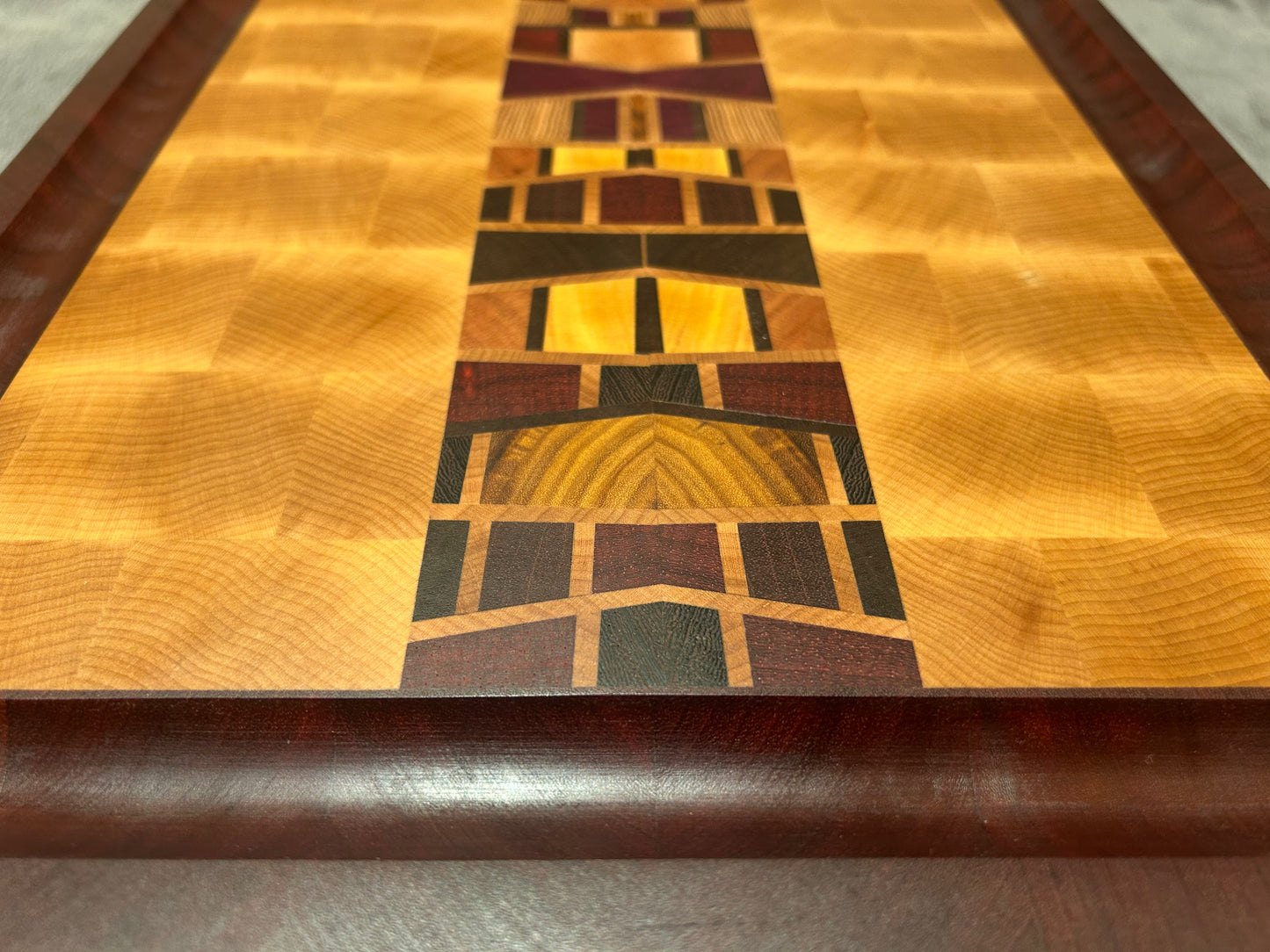 Kaleidoscope End Grain Board With Juice Groove