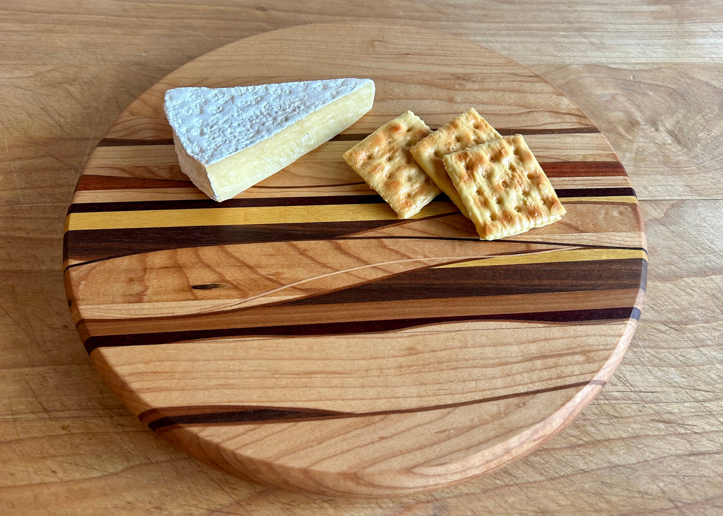 Round Woven Board Mid-Sized