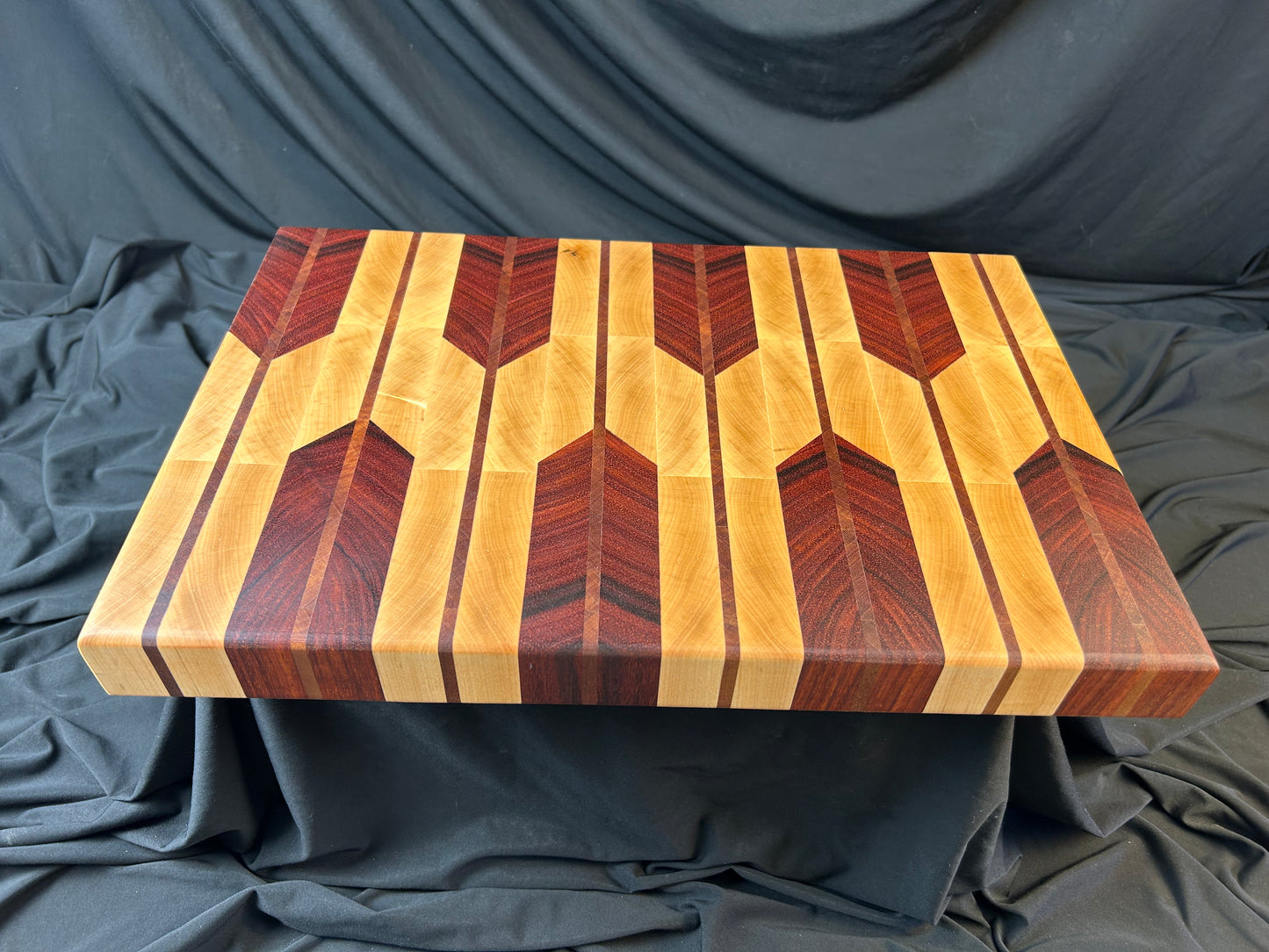 Maple and Padauk Arrow Pattern End Grain Cutting Board